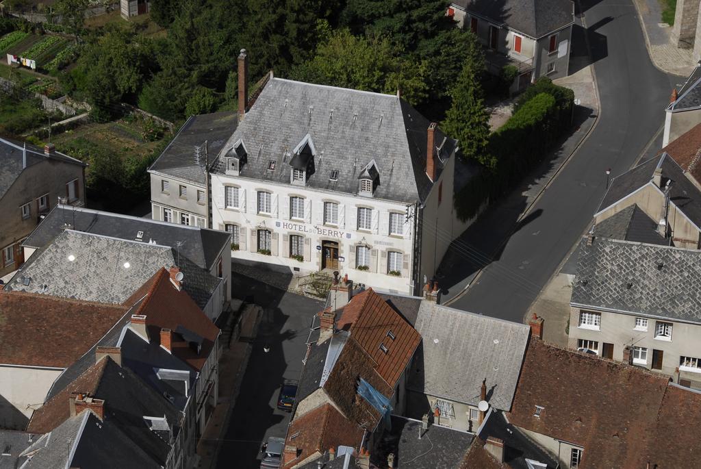 Hotel Du Berry Aigurande Экстерьер фото